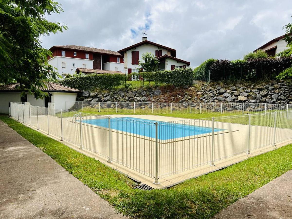Appartement F2 A Cambo-Les-Bains Avec Piscine, Proche Thermes, Terrasse Et Parking - Fr-1-495-36 Cambo-les-Bains Exterior foto